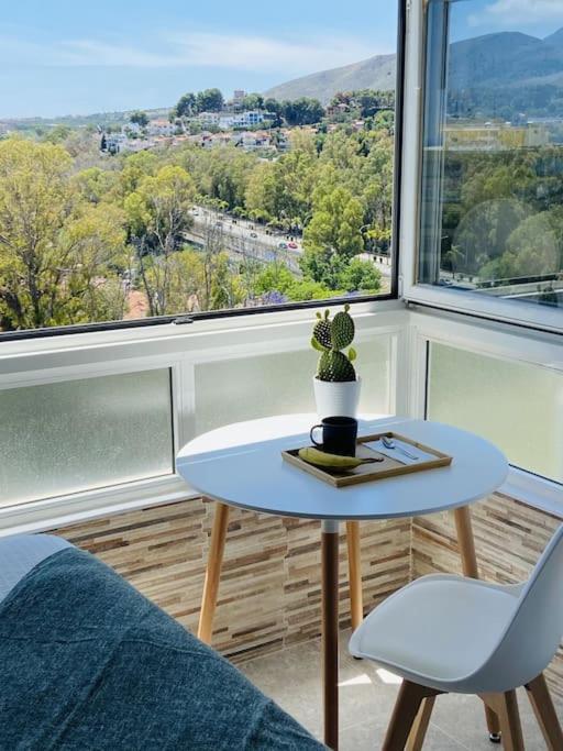 Alterhome Luminoso Estudio Con Piscina Y Maravillosas Vistas Torremolinos Eksteriør billede