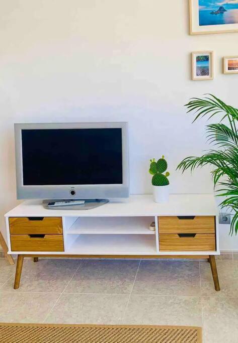 Alterhome Luminoso Estudio Con Piscina Y Maravillosas Vistas Torremolinos Eksteriør billede