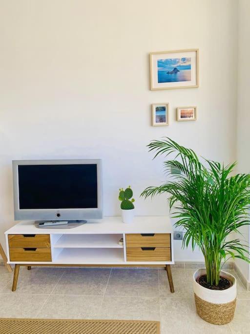 Alterhome Luminoso Estudio Con Piscina Y Maravillosas Vistas Torremolinos Eksteriør billede