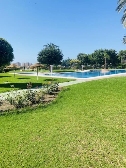 Alterhome Luminoso Estudio Con Piscina Y Maravillosas Vistas Torremolinos Eksteriør billede