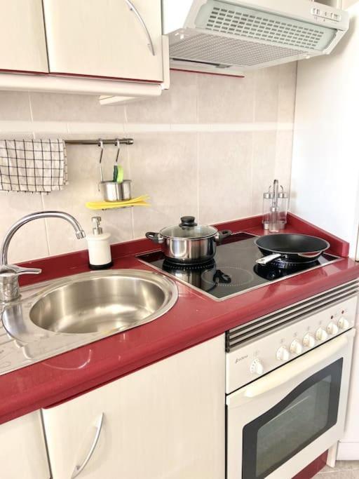 Alterhome Luminoso Estudio Con Piscina Y Maravillosas Vistas Torremolinos Eksteriør billede