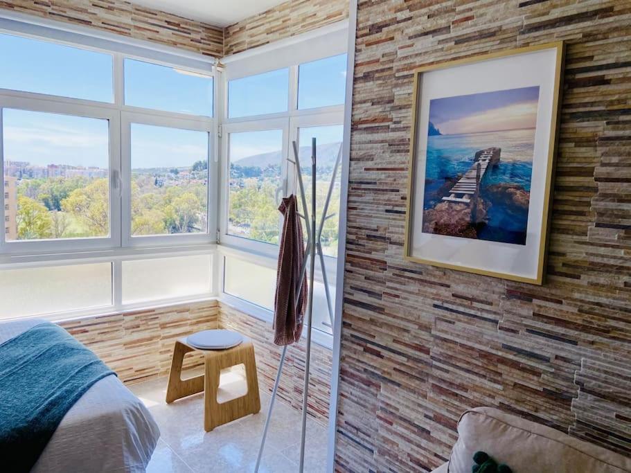 Alterhome Luminoso Estudio Con Piscina Y Maravillosas Vistas Torremolinos Eksteriør billede