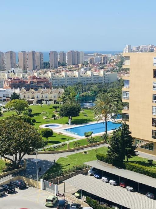 Alterhome Luminoso Estudio Con Piscina Y Maravillosas Vistas Torremolinos Eksteriør billede